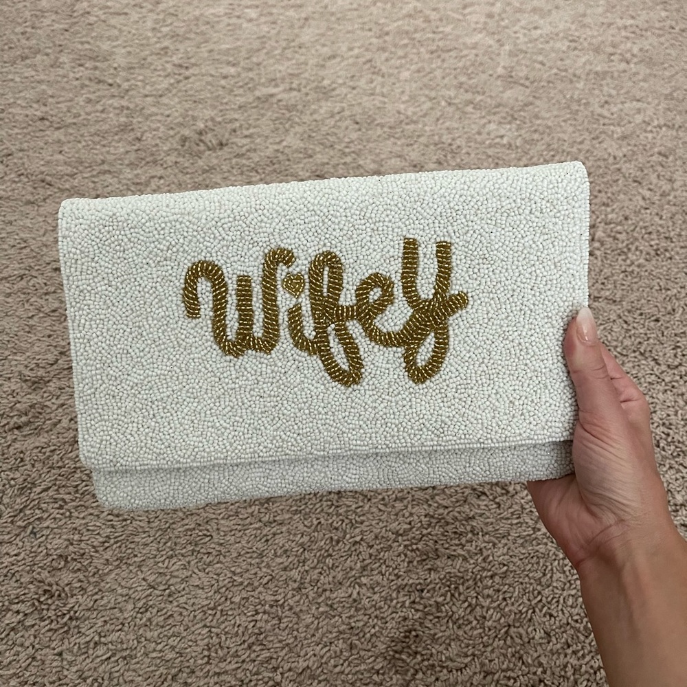 Beaded clutch “Wifey”